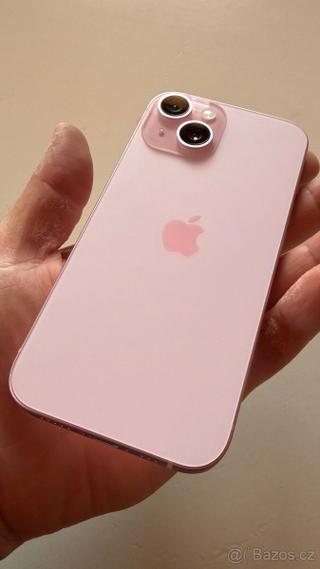 Apple iPhone 15, růžový, 128 GB, stav
