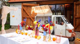Piaggio Ape nádherný prosecco van