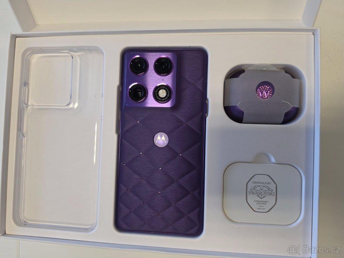 Motorola Signature Swarovski edice
