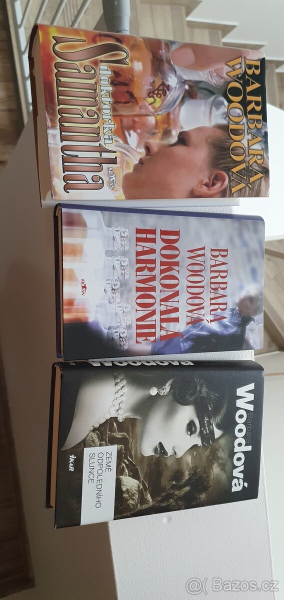 3x Barbara Woodová