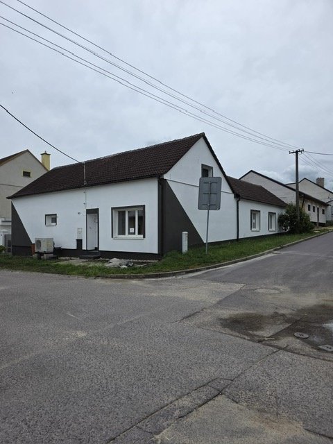 Prodej domu Drnholec