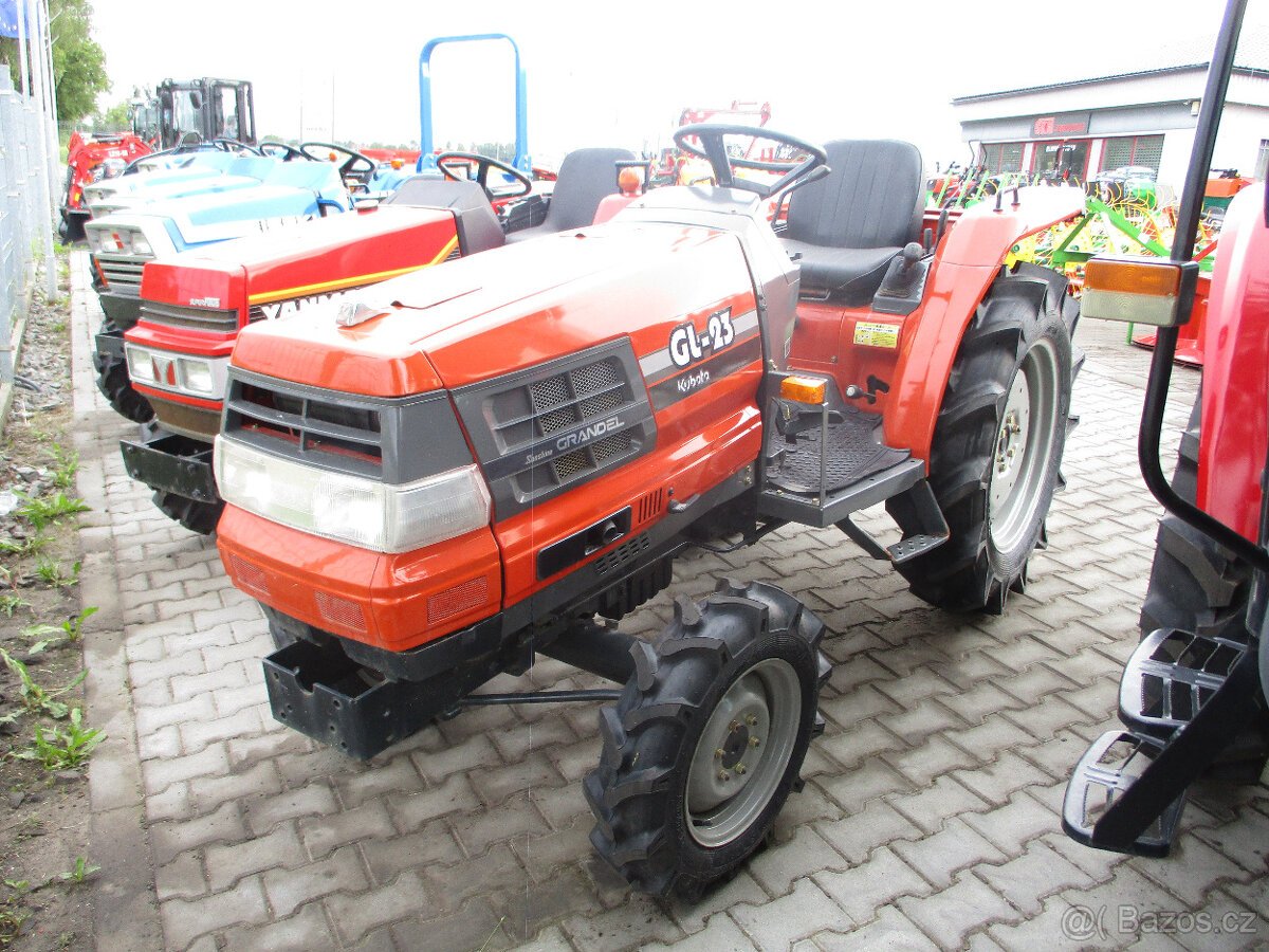 Malotraktor Kubota GL 23 plně repasovaný 4WD