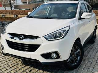 Hyundai ix35 2.0CRDi 4x4 FACELIFT VYHŘEV SERVISKA TAŽNÉ