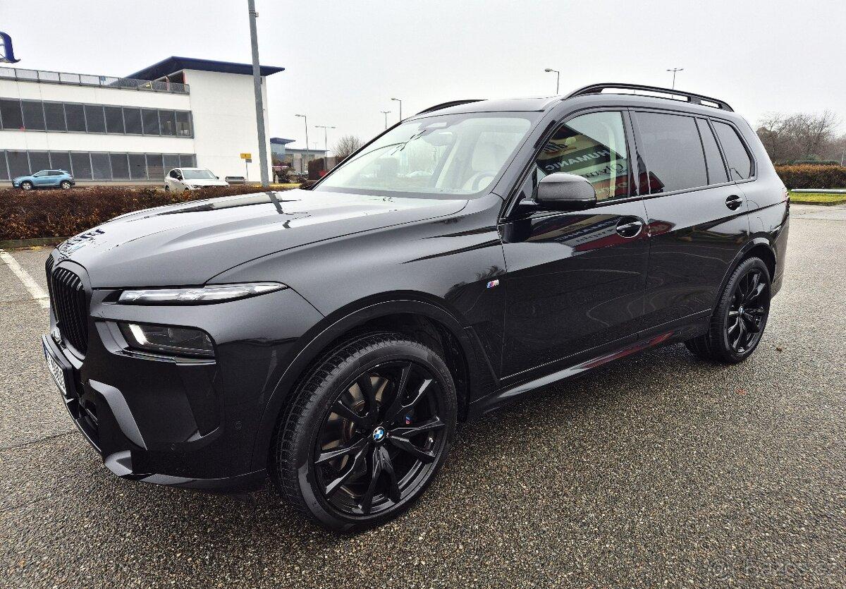 BMW X7 4.0i 1.MAJITEL ČR DPH M - PERFORMANCE -