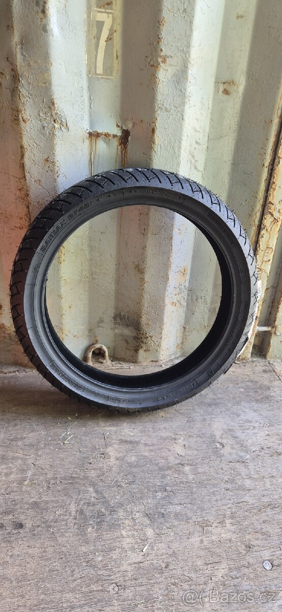 Nová pneumatika bridgestone 110/70-17