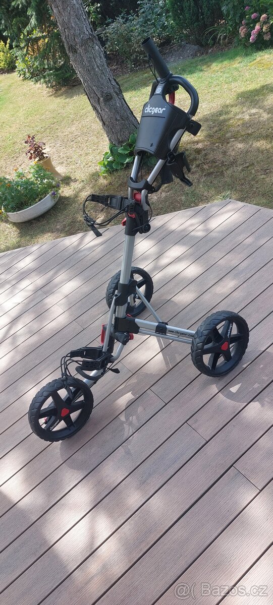 Golfový vozík Clicgear 3.0 stříbrné barvy