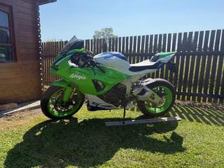 Kawasaki Zx6r