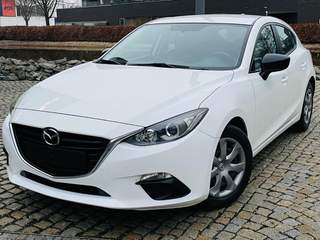 Mazda 3 1.5i BENZIN MANUÁL 1.MAJITEL SERVISKA MAZDA