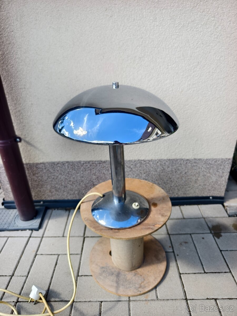 Nádherná retro lampa Brusel Hříbek chrom