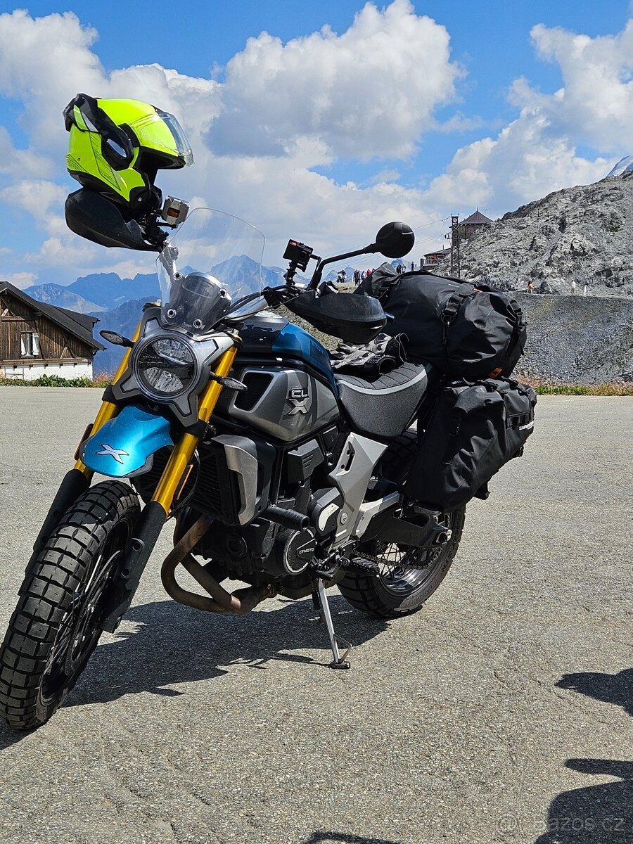 Cf moto