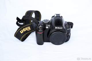 Nikon D3000