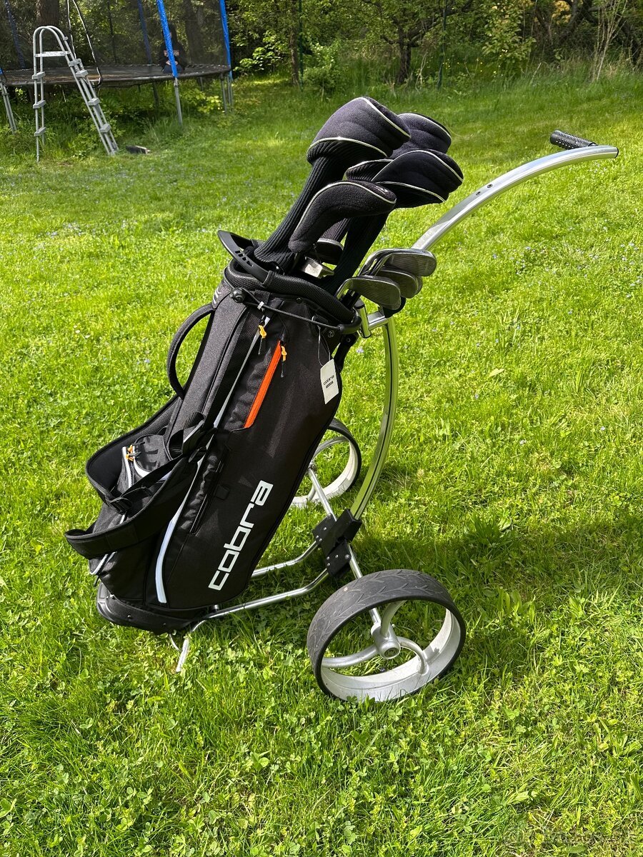 Golfový bag cobra s holemi a stylovým vozíkem