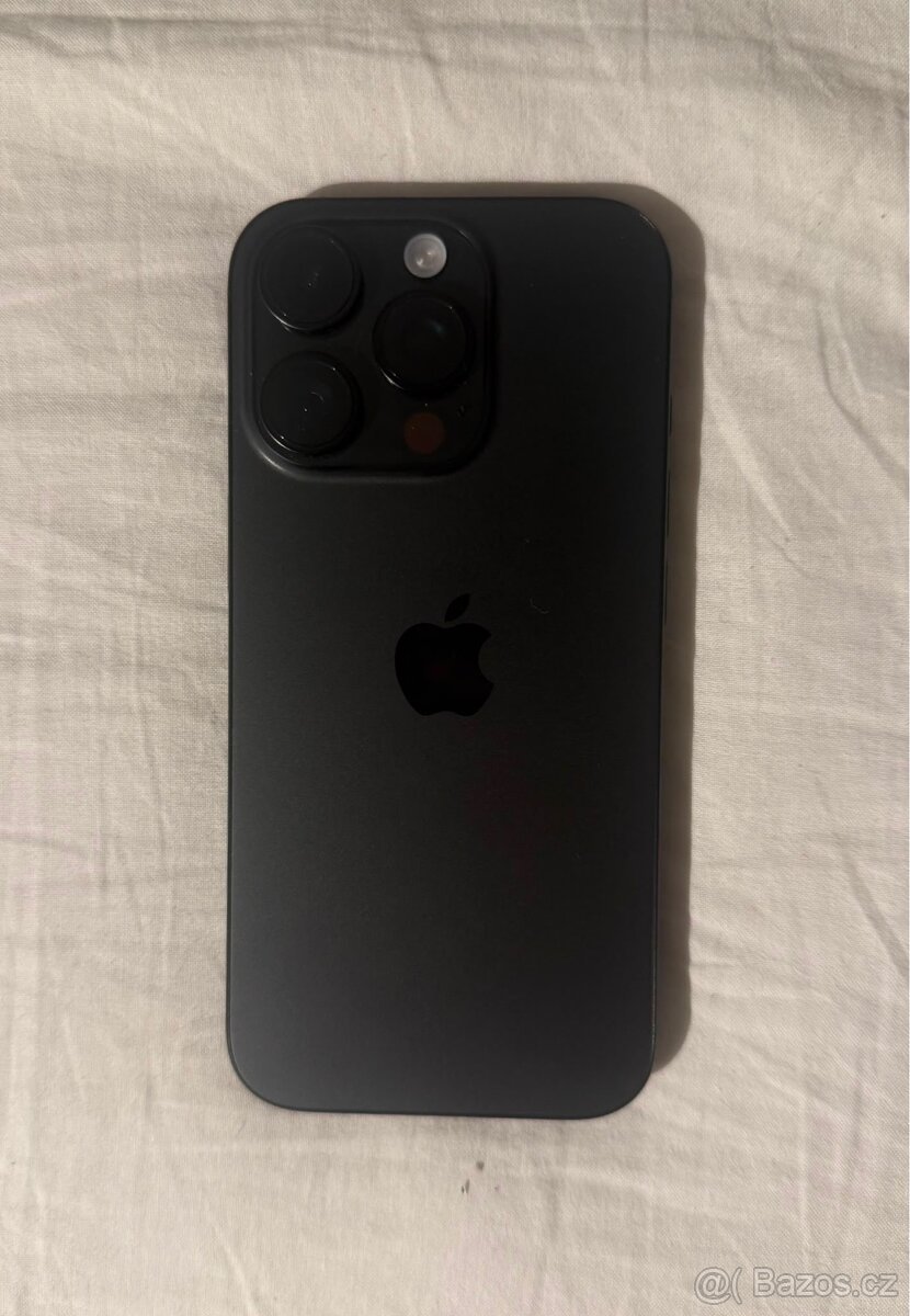 iPhone 16 pro 256gb černá. Zánovní