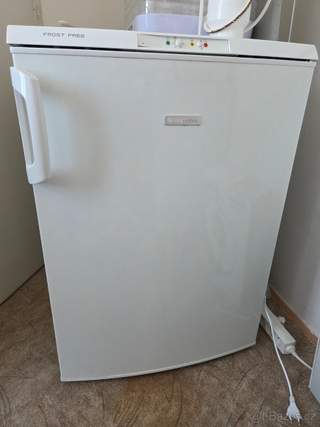 Mrazák Electrolux EUF10003W – No Frost