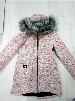 Nádherný, úžasný, růžovo šedý krásný delší teplý kabát,parka