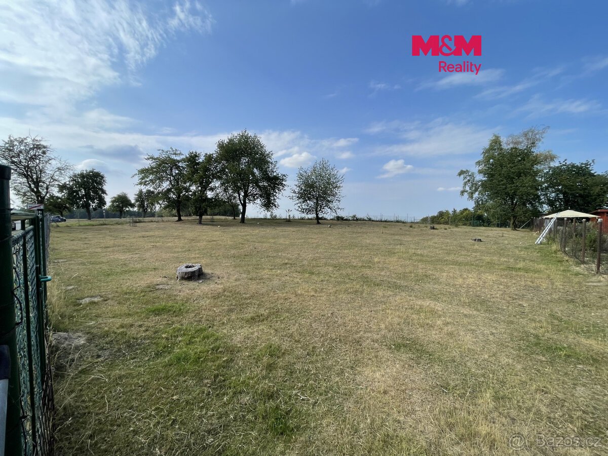 Pronájem pozemku k bydlení, 1645 m², Uhlířské Janovice