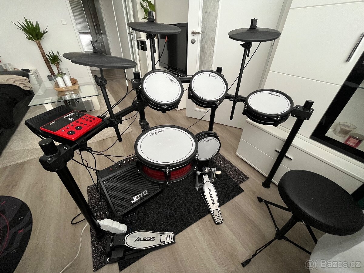 Elektronické bicí ALESIS NITRO PRO DRUM KIT