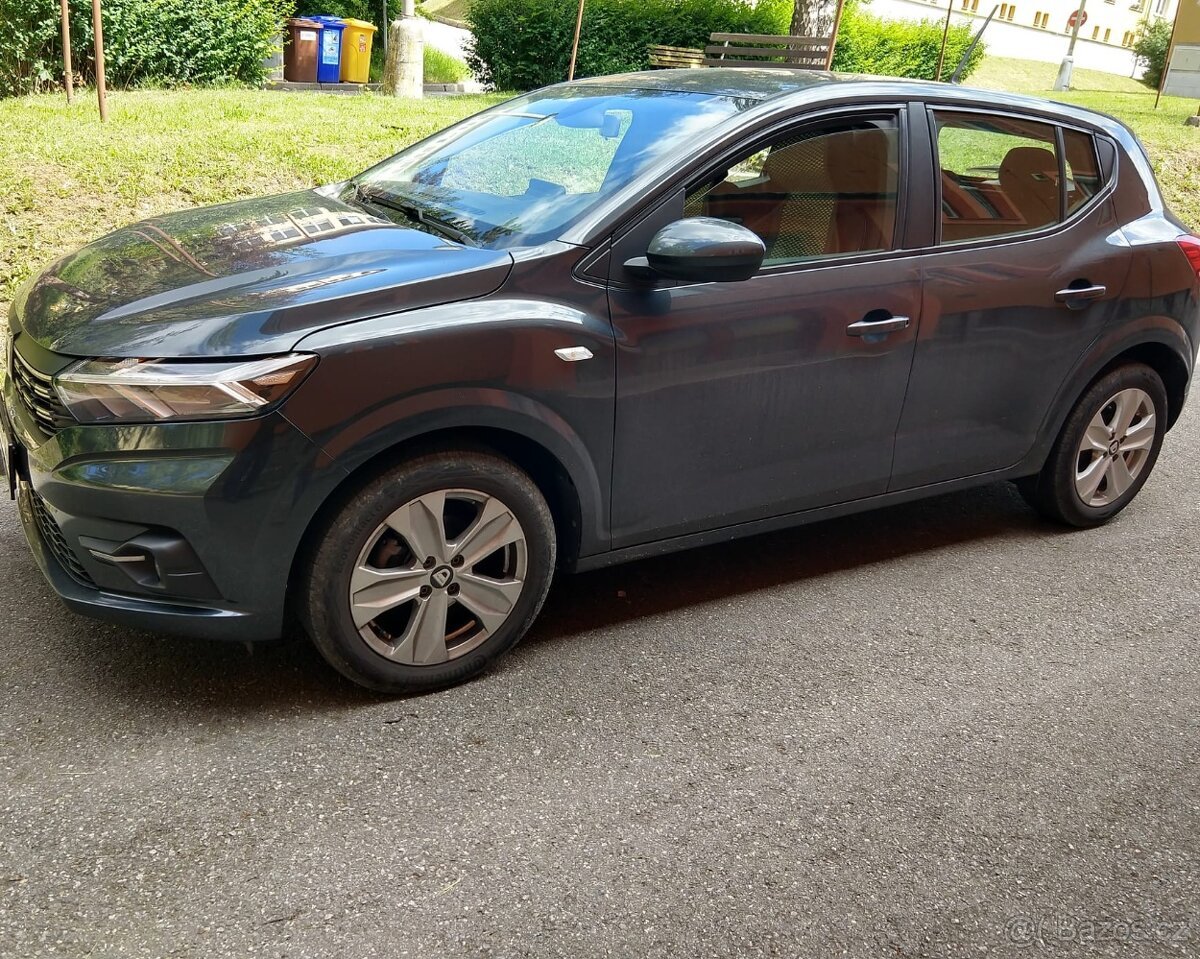 Dacia Sandero – 2022, 30 000 km