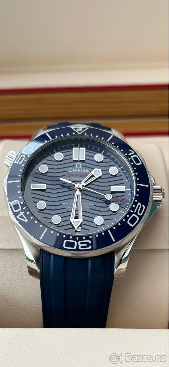 Omega Seamaster Diver 300M v zaruce