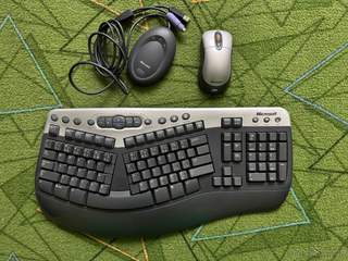 Klávesnice a myš Microsoft Wireless