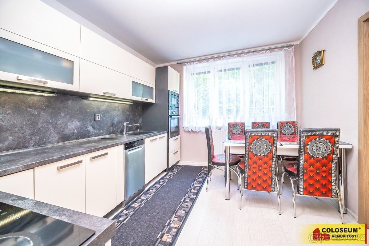Vranov nad Dyjí, OV 3+1, 65 m2, garáž – byt, ev.č. E2437Z001
