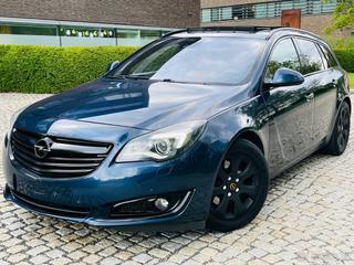 Opel Insignia 2.0CDTi 4x4 AUT FULL VYBA SERVISKA BEZ ADBLUE