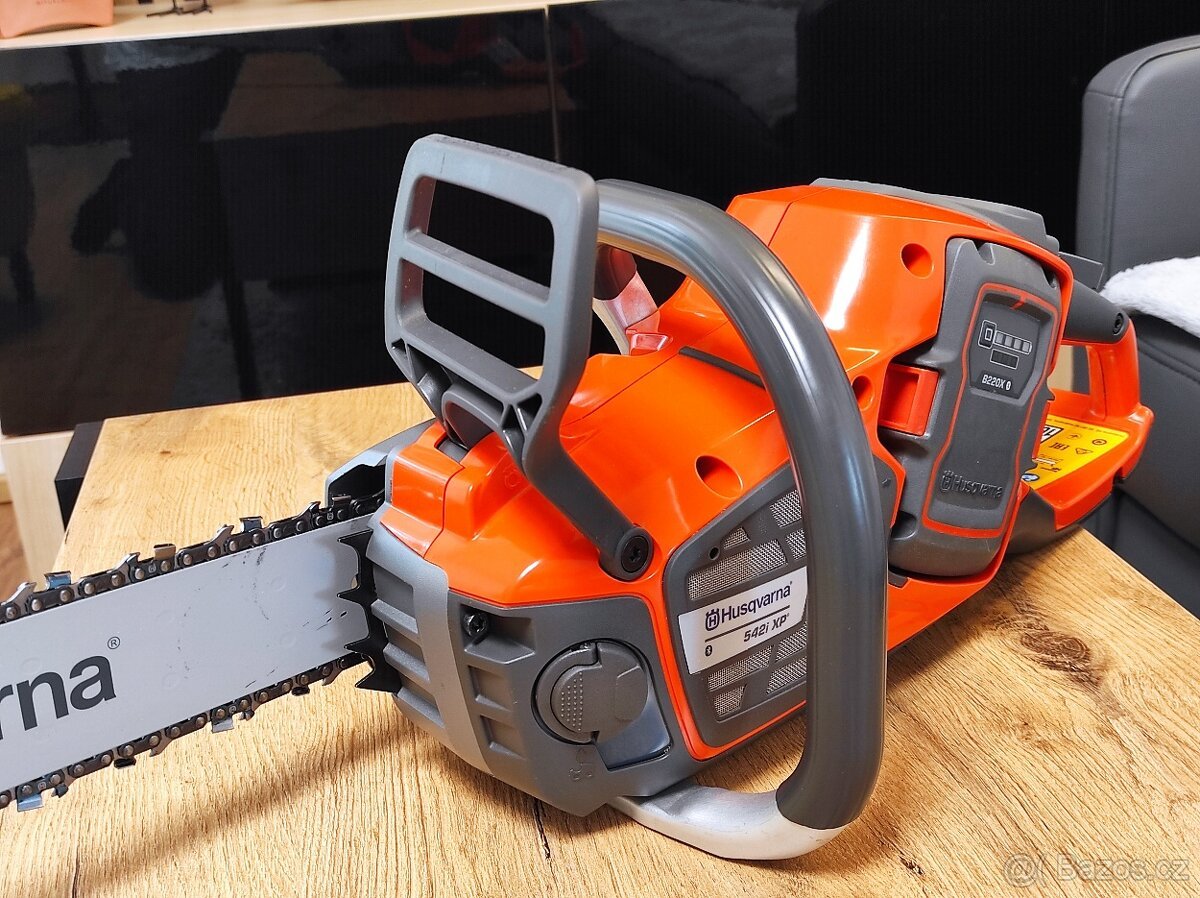 Husqvarna 542i XP – profesionální aku motorová pila