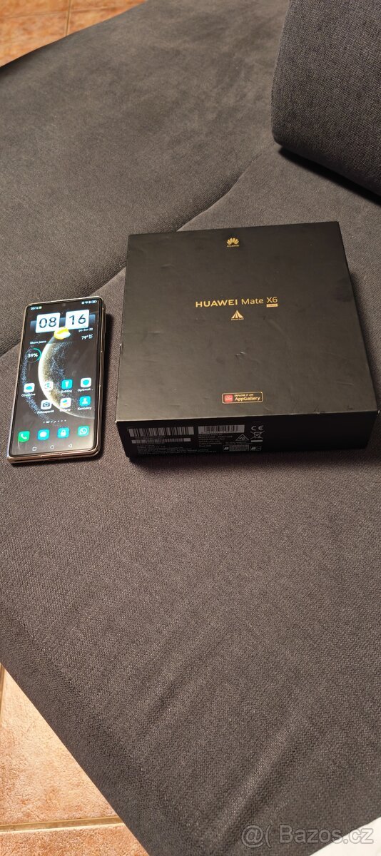 Huawei mate X6, fold, možná výměna