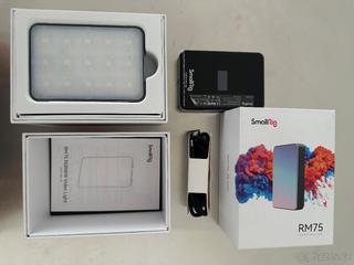 SmallRig 3290 RM75 – kapesní magnetická LED lampa