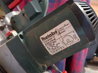 Pokosová pila se metabo se stojanem