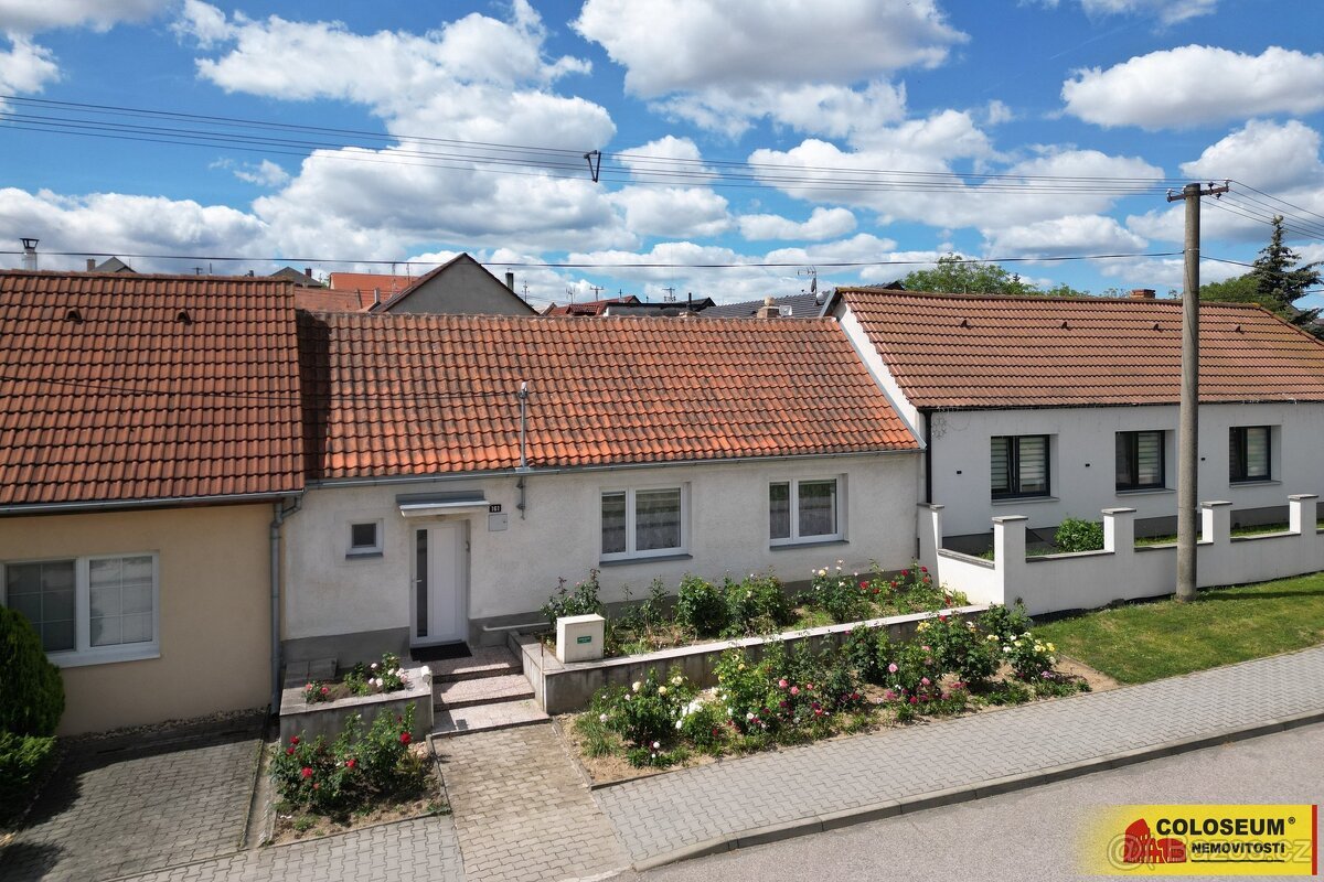 Únanov, RD 4+1, dvůr, studna - rodinný dům, ev.č. E1272Z064