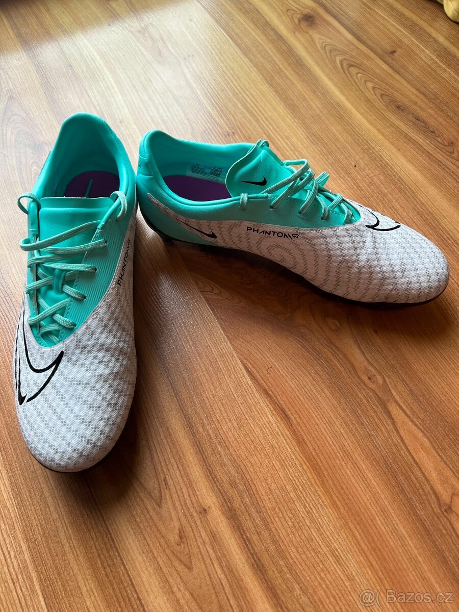 Kopačky Nike 43