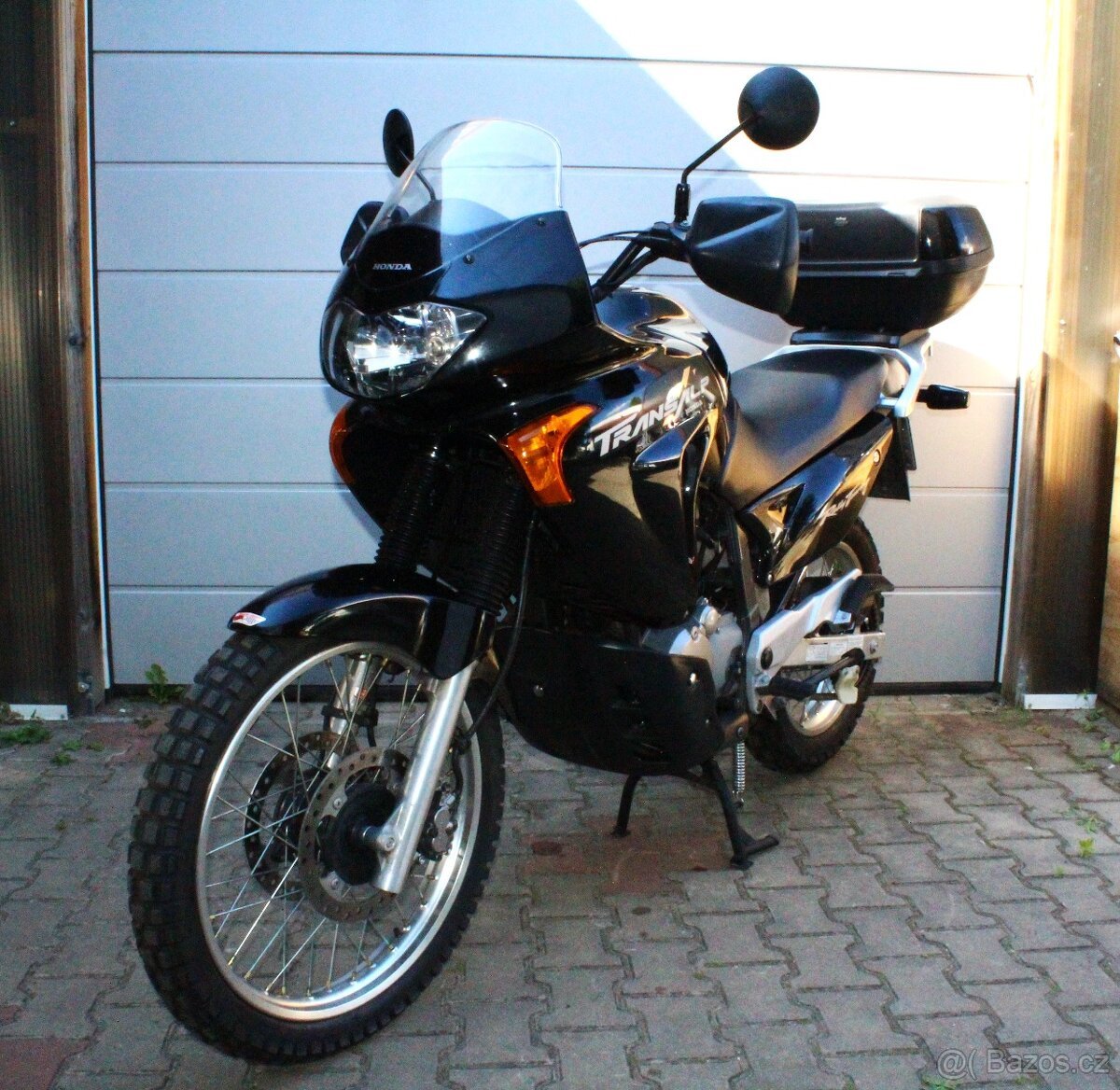 Honda XL 650 L Transalp 1 majitel koupeno v ČR nové.