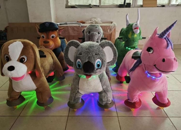 Jezdící LED zvířátka pro děti – elektrický plyšák se zvukem