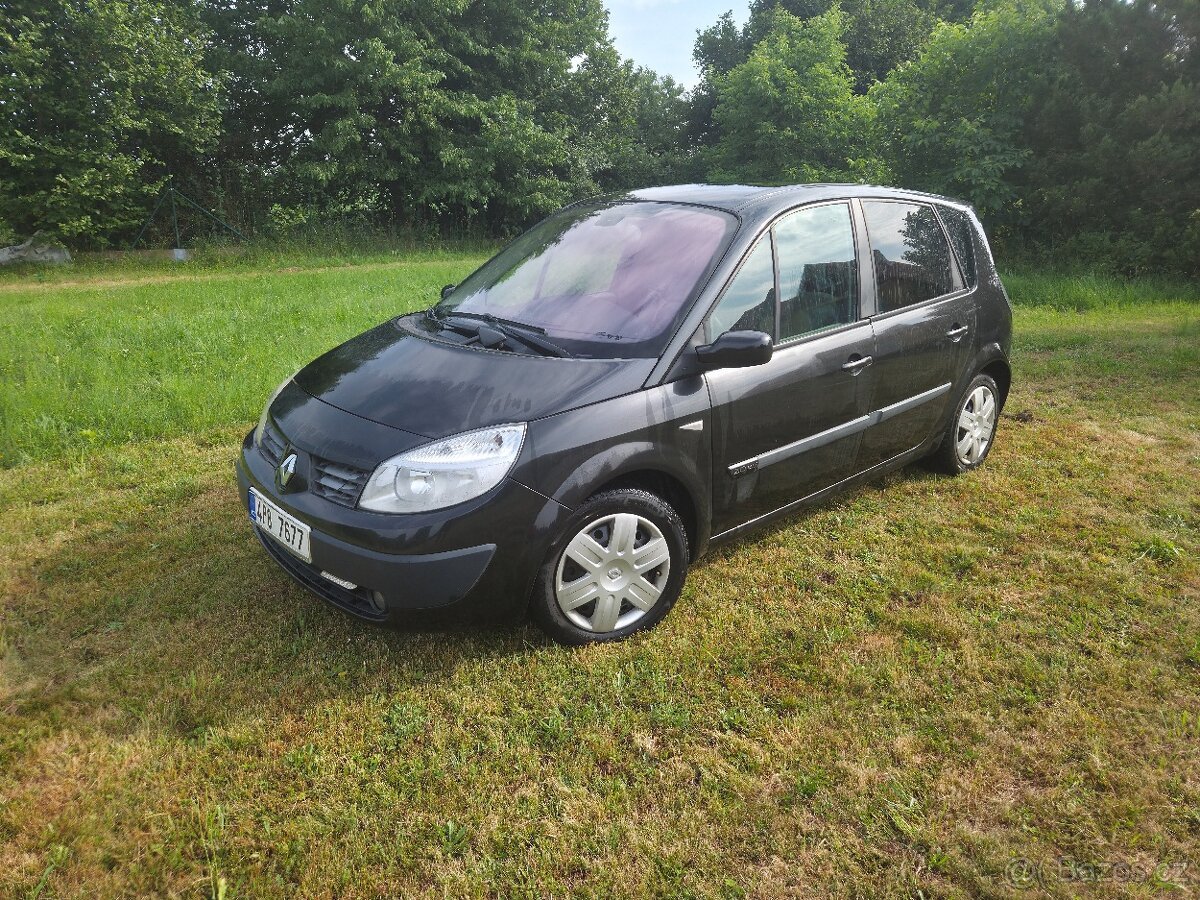 Renault Megane – 2004, 125 000 km