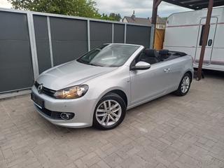 Krásný Volkswagen Golf 6 kabriolet