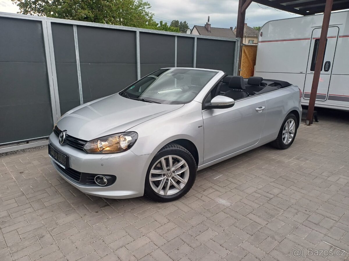 Krásný Volkswagen Golf 6 kabriolet