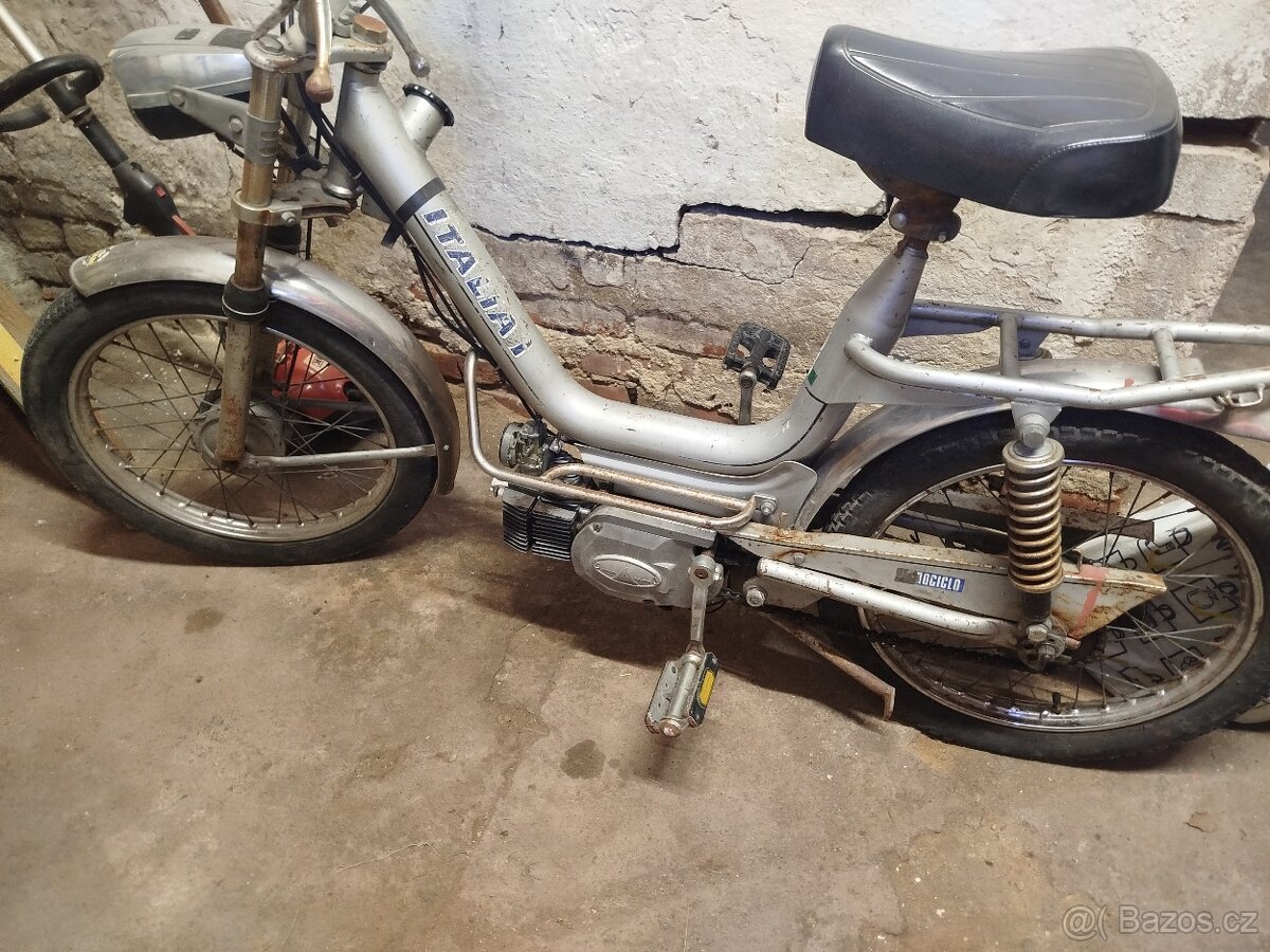 Babetta 210 s dvourychlostním motorem.