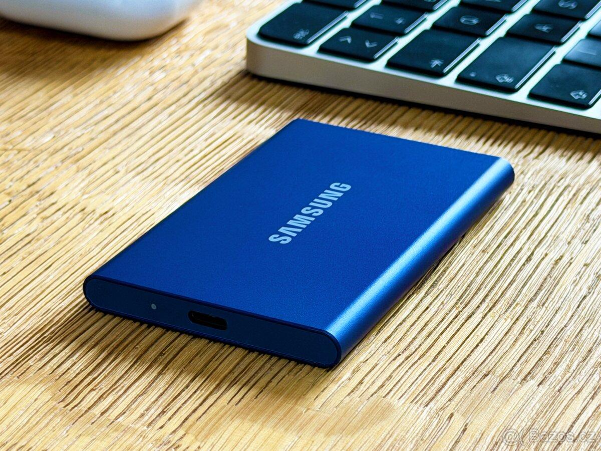SAMSUNG T7 2TB - Modrá - Externí SSD