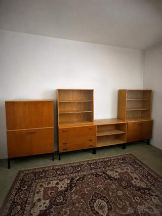 Starožitný nábytek