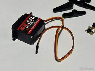 RC servo 24KG ( kovové převody / 180° / vysoký výkon )