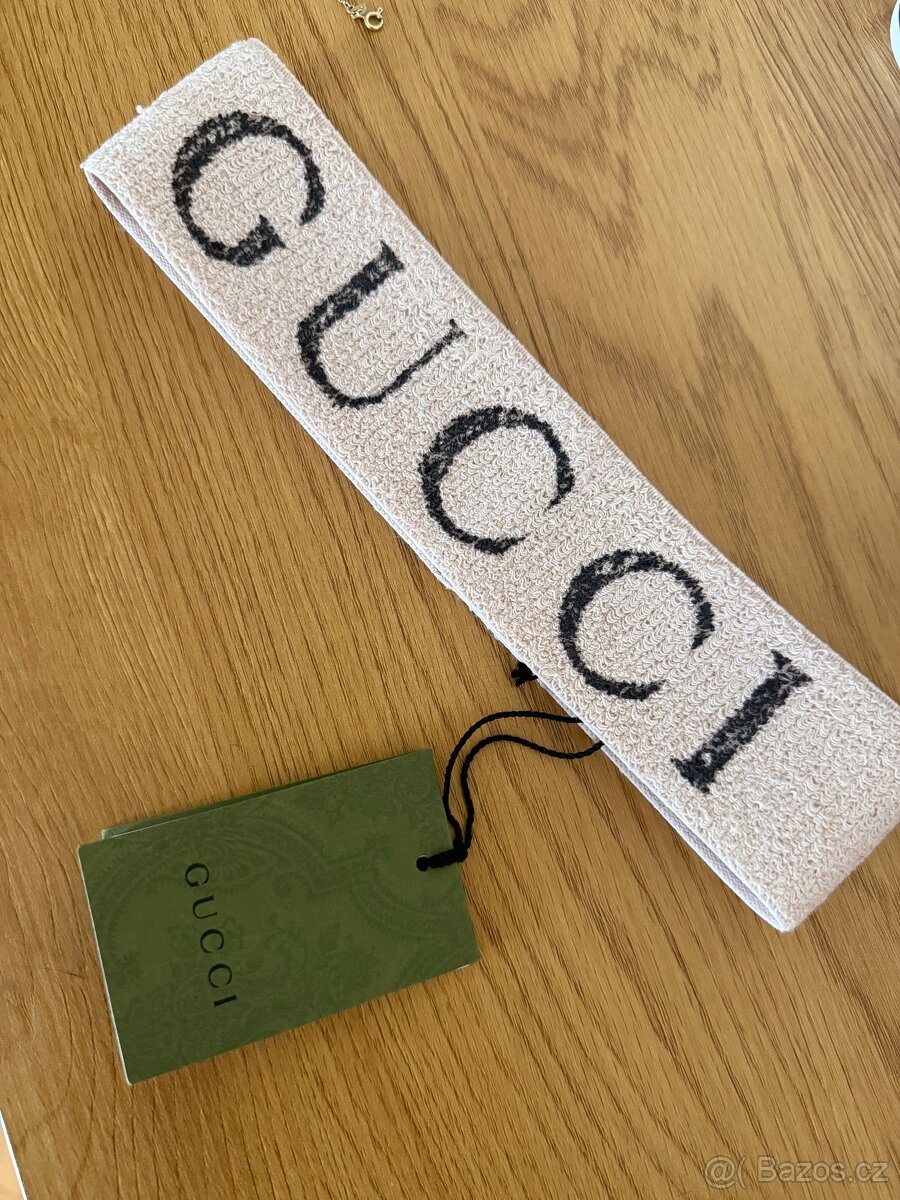 Original čelenka Gucci