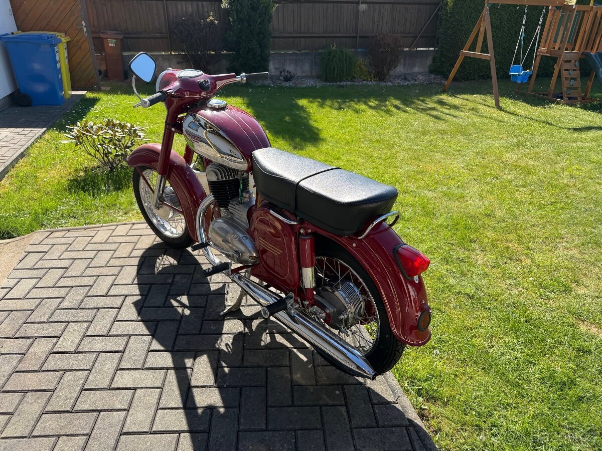 Panelka 250/599 r.v. 1963 po renovaci, doklady