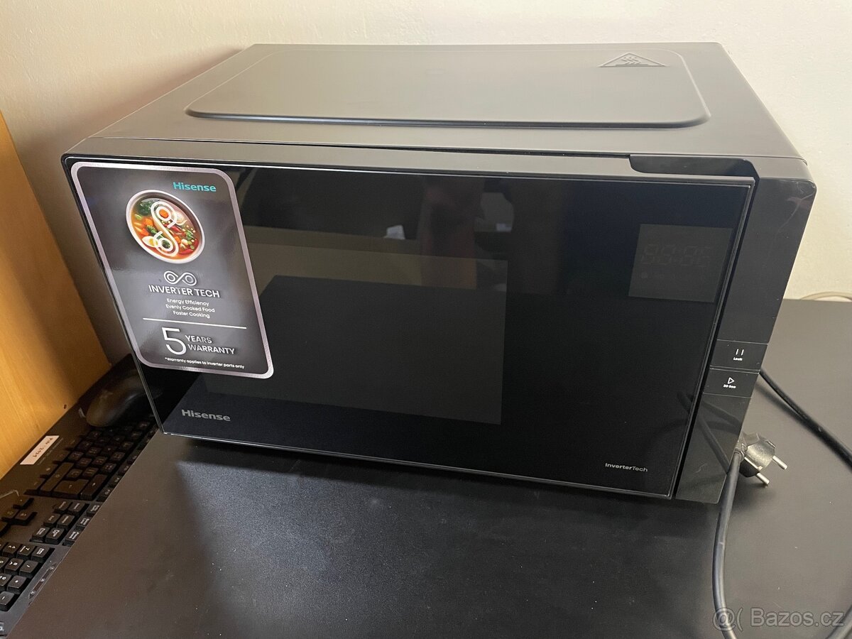 Mikrovlnná trouba Hisense H25MOBS4HGl (pouze vyzkoušená)
