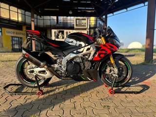 Aprilia Tuono V4 1100 Factory 2023