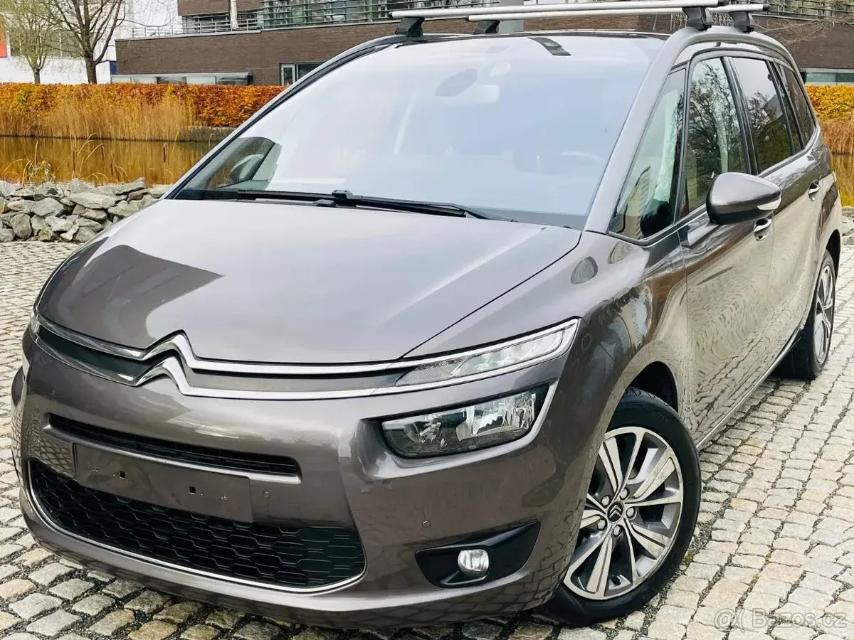 Citroën Grand C4 Picasso 2.0HDi MANUÁL KAMERA VÝHŘEV