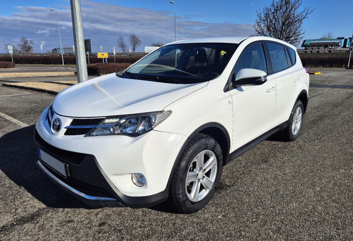 TOYOTA RAV4 D-4D 2013 1.MAJITEL-TEMPOMAT KAMERA SERVISKA