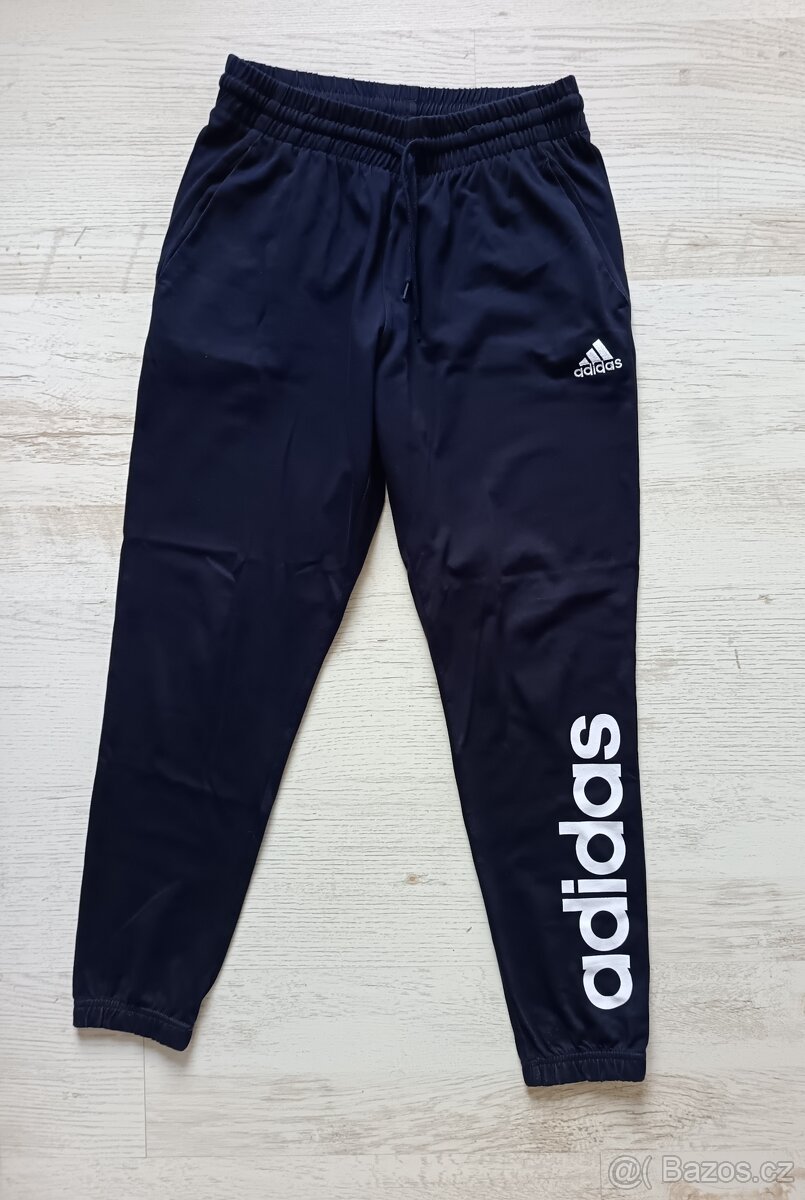 Tepláky Adidas