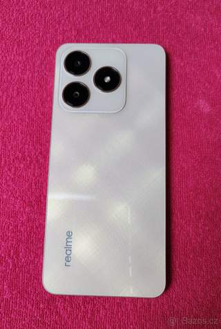 Krásný zlatý REALME C61 – jako nový, plně funkční, v záruce