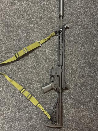 Puška samonabíjecí AR-15 mossberg MMR s tlumičem hluku